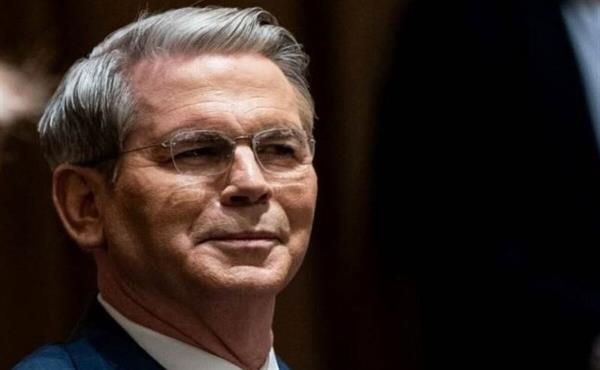 اصرار وزیر خزانه داری آمریکا بر ادامه فشار اقتصادی ظالمانه علیه ایران