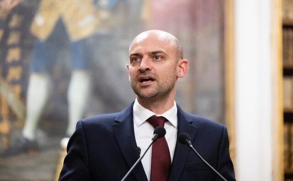 حمایت فرانسه از دیپلماسی با ایران