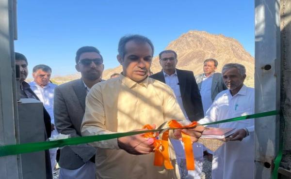 افتتاح ۶ پروژه اقتصادی و عمرانی در نیکشهر/
توسعه صنعت طیور در شهرستان